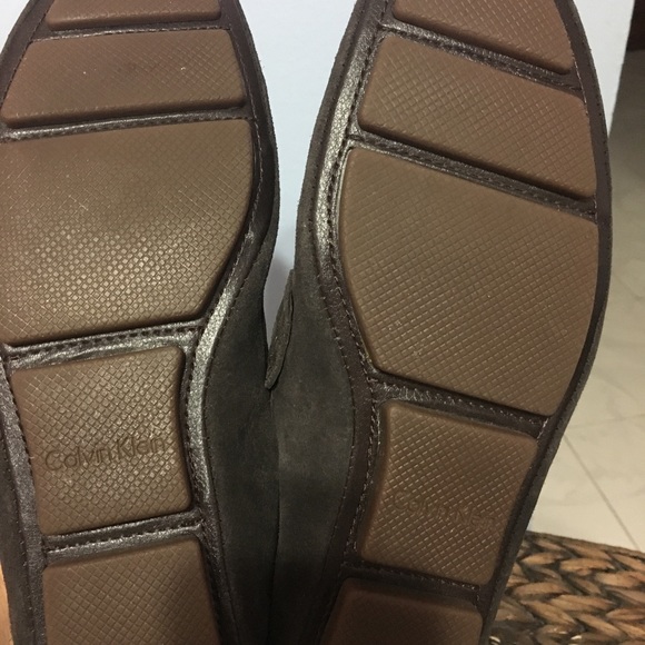 Calvin Klein Drivers - Picture 6 of 7